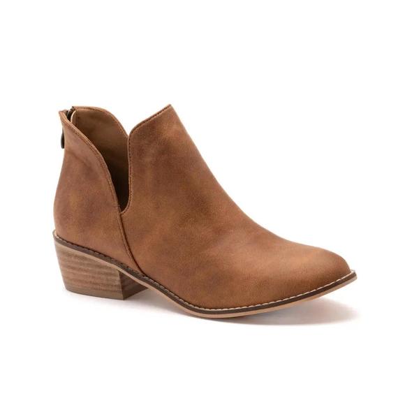 Corkys Come and Get It Bootie in BOURBON